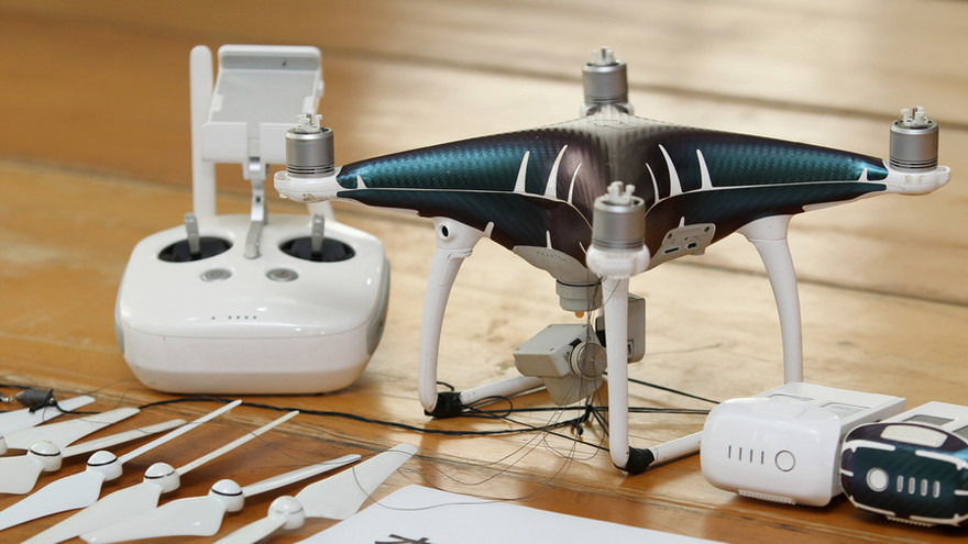 Các thiết bị được đường dây buôn lậu sử dụng. Ảnh: Reuters