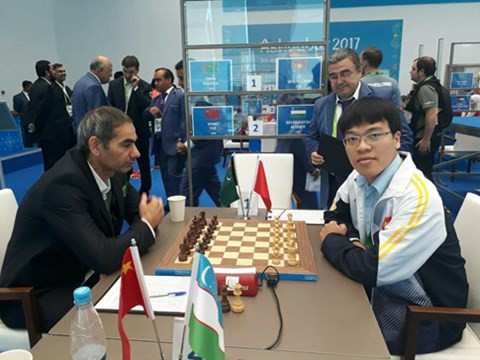 Đánh bại kỳ thủ Trung Quốc, Quang Liêm đoạt HCV