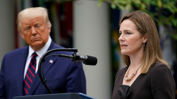 Bà Amy Coney Barrett.