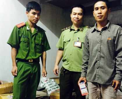 Đối tượng Quân (bên phải). Ảnh. Thanh Quang.