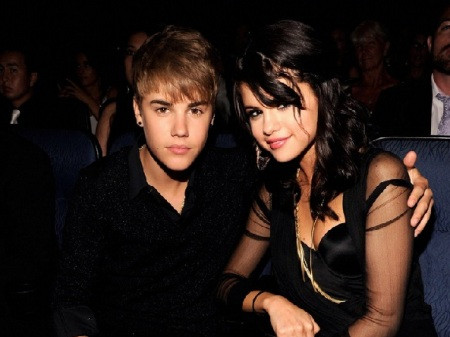 Justin Bieber lộ tin nhắn 'sỉ vả' Selena Gomez