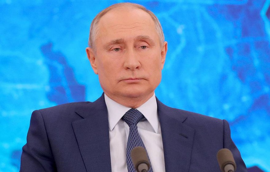 Ông Putin trong buổi họp báo ngày 17/12. Ảnh: Tass