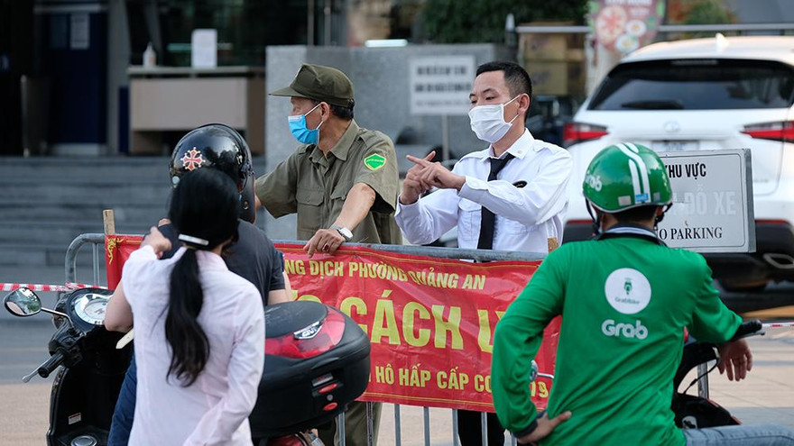 Phong toả chung cư cao cấp ở quận Tây Hồ liên quan chuyên gia người Nhật nhiễm SARS-CoV-2