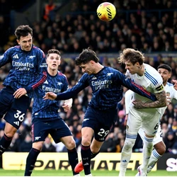 HIGHLIGHT: Arsenal nhấn chìm Leeds United, vững ngôi đầu bảng