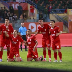 HIGHLIGHTS: Lucao ghi bàn, Thể Công Viettel phả hơi nóng vào gáy Công an Hà Nội 