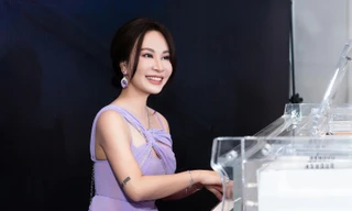 Uyên Linh gây bất ngờ khi 'Lần đầu làm mẹ'
