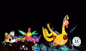 Lễ hội Thành Tuyên lung linh sắc màu, níu chân du khách trẻ
