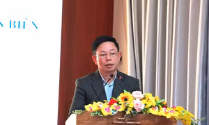 Báo Tiền Phong kết nối doanh nghiệp tặng quà Tết cho người nghèo ở Điện Biên gần 400 triệu đồng