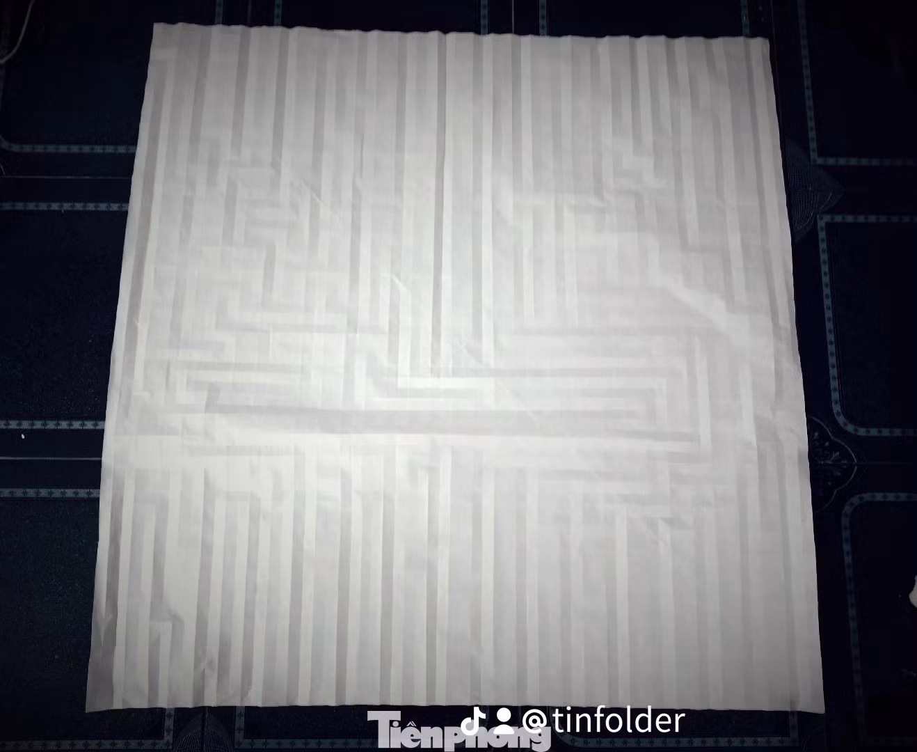 tp-origami-tran-trong-tin-3c.jpg