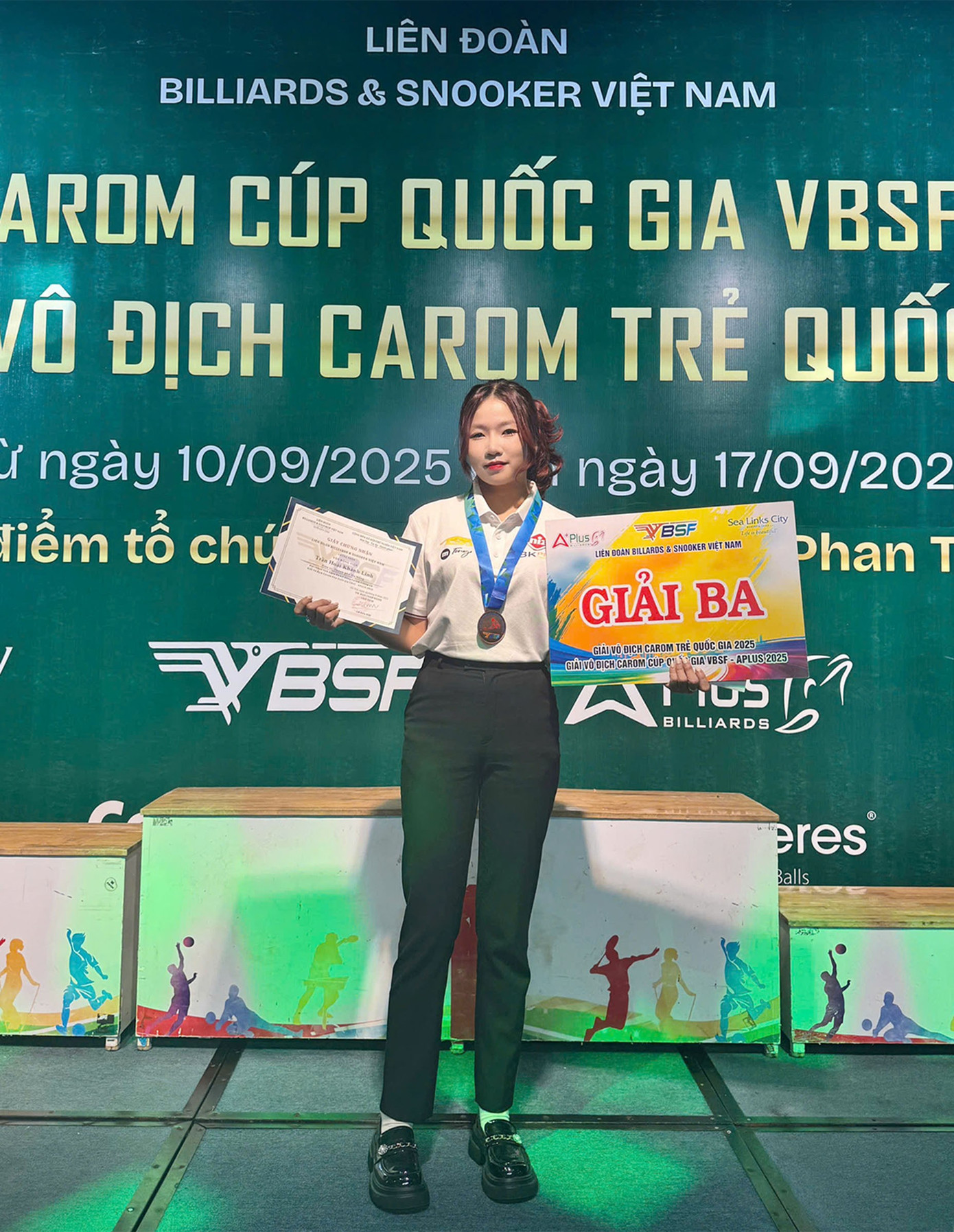 ข่านห์ ลินห์ คว้ารางวัลที่ 3 ในการแข่งขันบิลเลียดชิงถ้วยแห่งชาติ VBSF-Aplus 2025 giai-ba.jpg