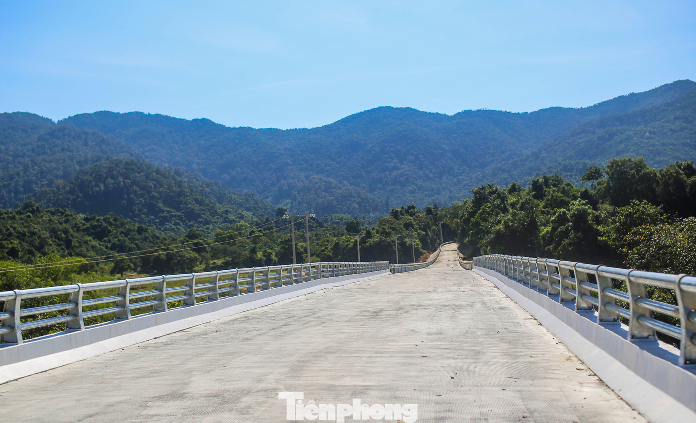 Na rota, serão construídas duas novas pontes de viga no Km 11+530,37 e no Km 12+348,82; duas pontes de caixa e cerca de 30 bueiros redondos. Foto: Truong Dinh tp-d1.jpg