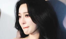 Phạm Băng Băng bật khóc