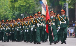 Các khối diễu binh, diễu hành vào vị trí chuẩn bị tổng hợp luyện 