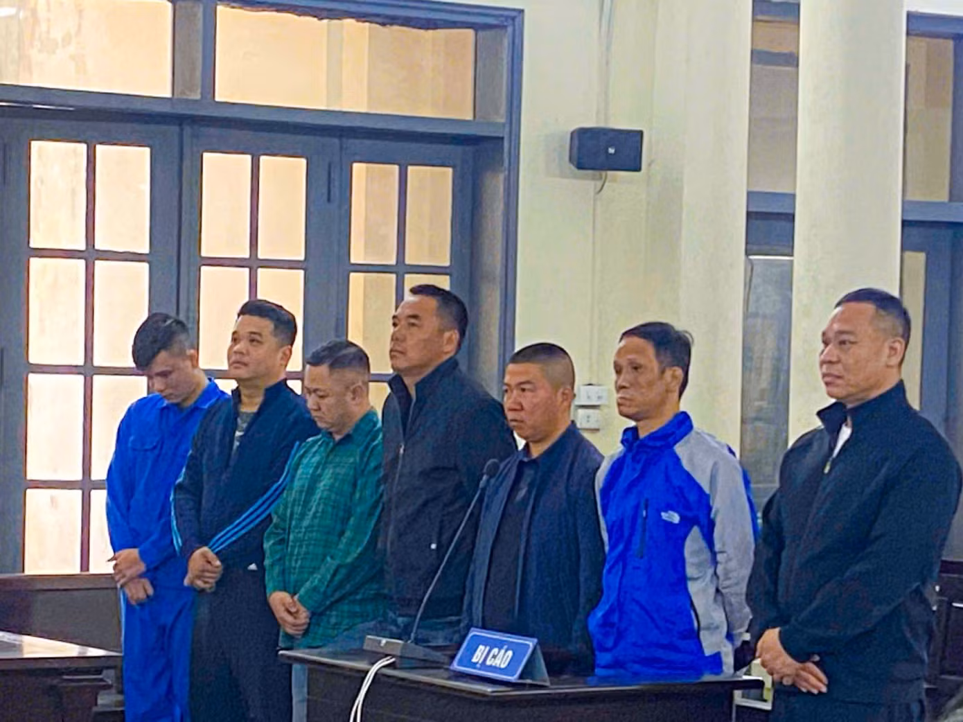 cac-bi-cao-tai-phien-toa.jpg