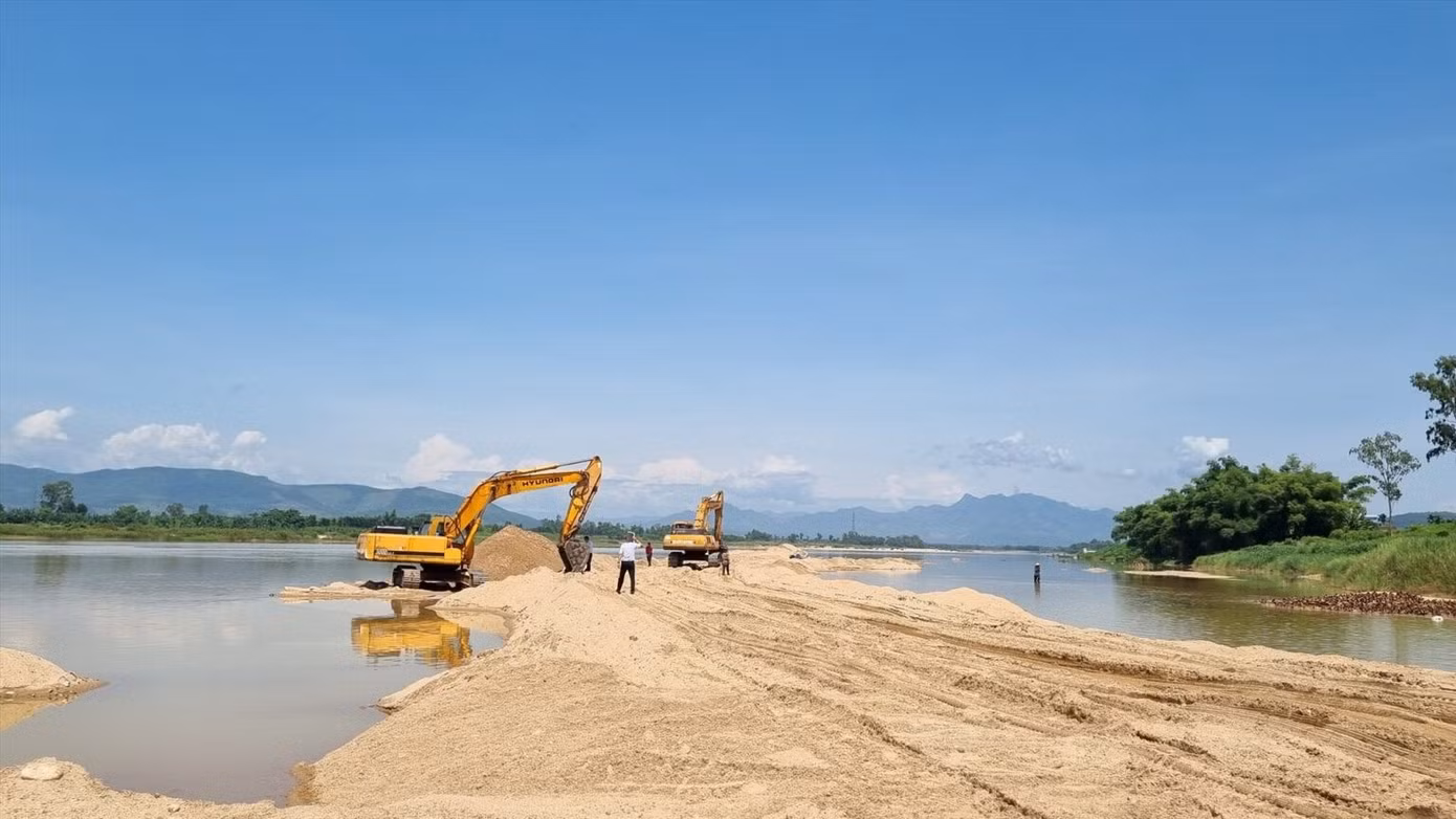 khai-thac-cat-3-1536x864.jpg