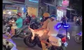 CSGT dùng mô tô đặc chủng đưa bé gái đi cấp cứu giữa cao điểm kẹt xe