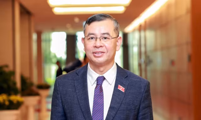 Bộ trưởng Tài chính Ngô Văn Tuấn nhận thêm nhiệm vụ