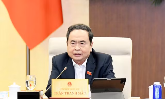 Nghị quyết của Ủy ban Thường vụ Quốc hội về công tác cán bộ