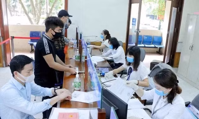 Bộ Nội vụ hướng dẫn thực hiện chế độ phụ cấp khu vực với cán bộ, công chức từ 1/7