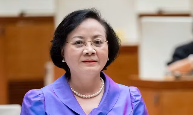 Bộ Nội vụ đề xuất chính sách vượt trội về lương thưởng, bổ nhiệm với chuyên gia