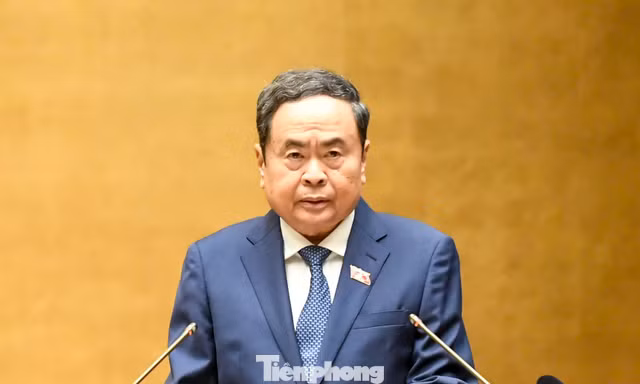 Quốc hội làm việc cả thứ bảy, chủ nhật, quyết định nhiều nội dung quan trọng, cấp bách