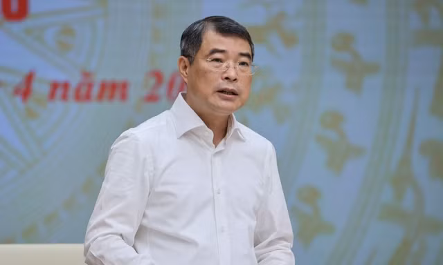 Thủ tướng nghiêm khắc phê bình 28 bộ, 18 địa phương chậm giải ngân vốn đầu tư công