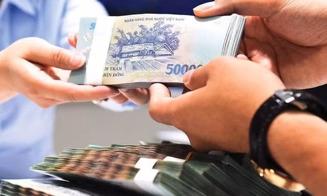 Bộ Nội vụ đề xuất xếp lương với người được tuyển dụng vào công chức 