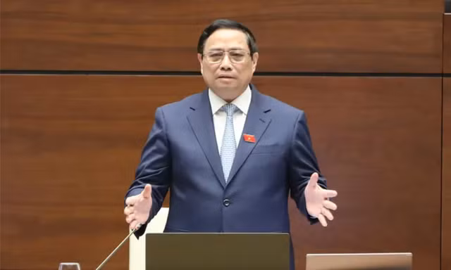 Thủ tướng Phạm Minh Chính cùng hai Phó Thủ tướng nhận thêm nhiệm vụ mới