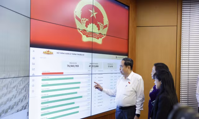 Toàn cảnh cử tri cả nước trong 'Ngày hội non sông'