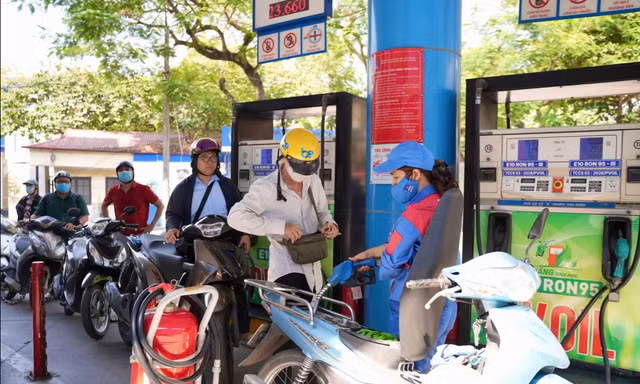 Chuyên gia giải mã nỗi lo 'dùng xăng E10 yếu máy, tụt ga, hao xăng hơn?'