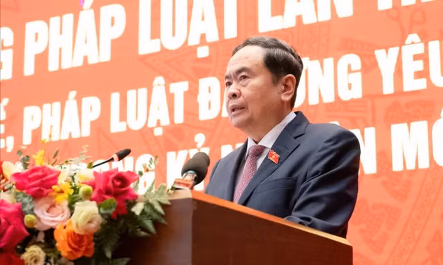 Đưa thể chế pháp luật trở thành lợi thế cạnh tranh, động lực phát triển đất nước