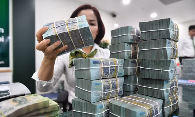Bố trí hơn 76 nghìn tỷ đồng tăng lương cho cán bộ, công chức, viên chức
