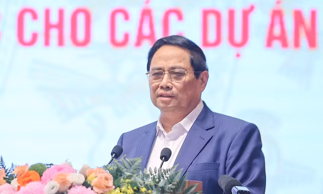 Triển khai ý kiến chỉ đạo của Bộ Chính trị về gỡ vướng cho các dự án tồn đọng
