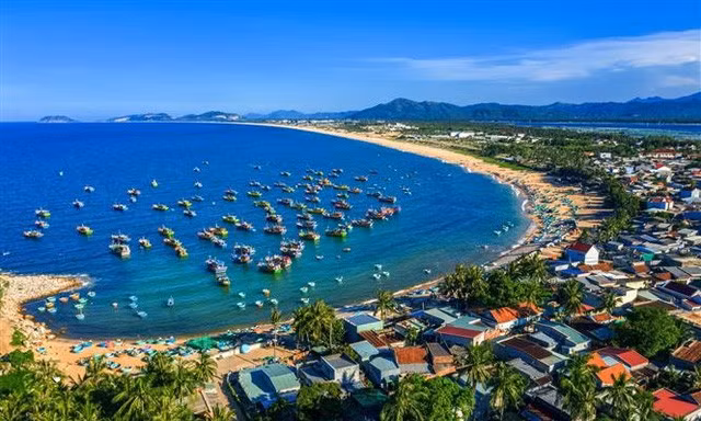 'Kinh tế biển xanh' - xu hướng tất yếu, trụ cột then chốt