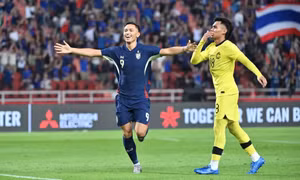 Trước giờ so tài tuyển Việt Nam, Malaysia chọn Thái Lan làm 'quân xanh'