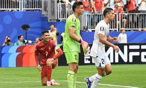 Ronaldo lập cú đúp, Bồ Đào Nha đè bẹp Uzbekistan