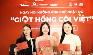 Nhiều người đẹp hiến máu tại 'Giọt hồng Cội Việt'