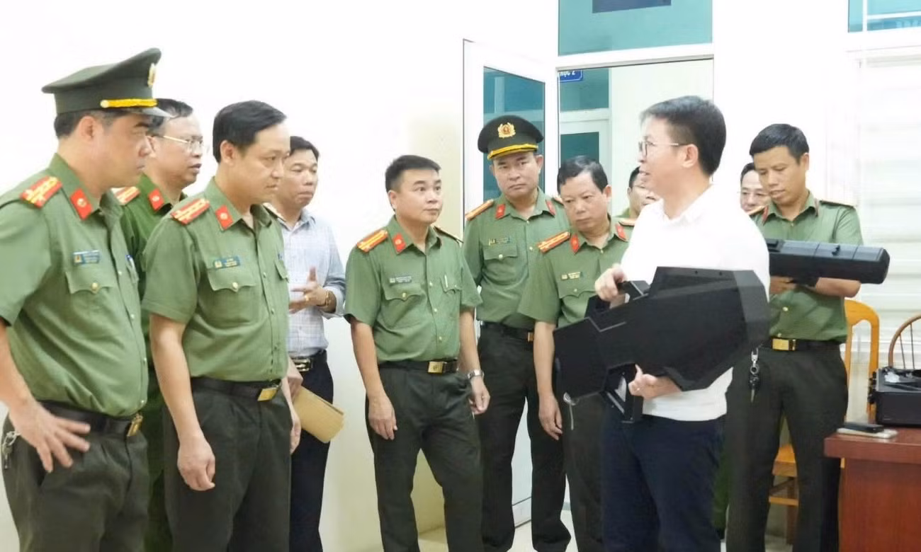 Yêu cầu của Thiếu tướng Nguyễn Minh Tuấn ở nơi phát hiện 11 lượt UAV gần Nội Bài