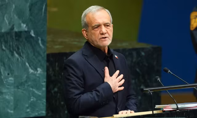 Tổng thống Iran nói không còn tin tưởng đàm phán với Mỹ