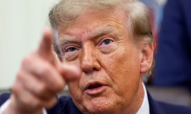 Chi phí sinh hoạt, vấn đề nhập cư phủ bóng bầu cử Mỹ giữa lúc Tổng thống Trump mất điểm 