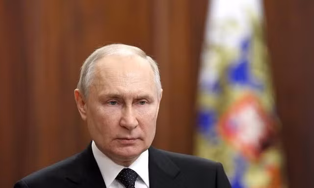 Tổng thống Nga Putin cảnh báo 'kịch bản thảm khốc' với Ukraine