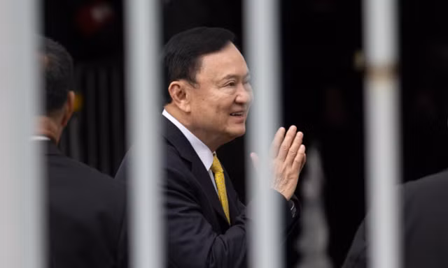 Gia đình chuyển tiền tiêu vặt, gửi thư tay vào tù cho cựu Thủ tướng Thái Lan Thaksin