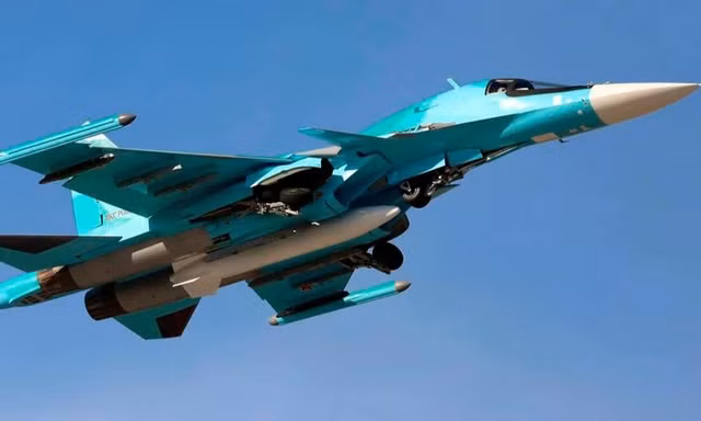 Sân bay quân sự Nga hứng hỏa lực, cường kích Su-34 bị hư hại