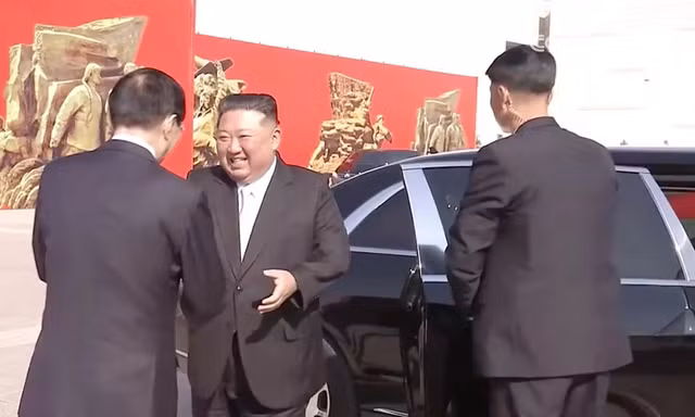 Trung Quốc đăng ảnh chuyến thăm chớp nhoáng của Chủ tịch Triều Tiên Kim Jong-un