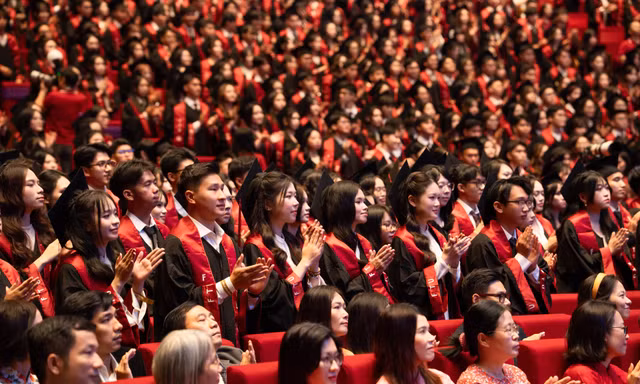 Không lấy riêng tỷ lệ người học khá, giỏi, tỷ lệ tốt nghiệp hoặc kết quả thi làm căn cứ khen thưởng