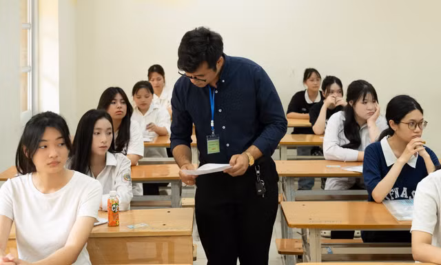 Mở kho dữ liệu thi cử trong nhiều năm, lấy chứng cứ khoa học để quyết định tách hay nhập các kỳ thi