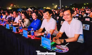 Ban Bí thư Trung ương Đoàn dự concert Thanh xuân 