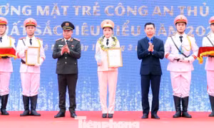 Tuyên dương 10 Gương mặt trẻ Công an Thủ đô xuất sắc tiêu biểu 