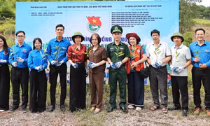 Hàng nghìn cây giống, nhiều công trình tuổi trẻ đến với vùng biên Chi Ma