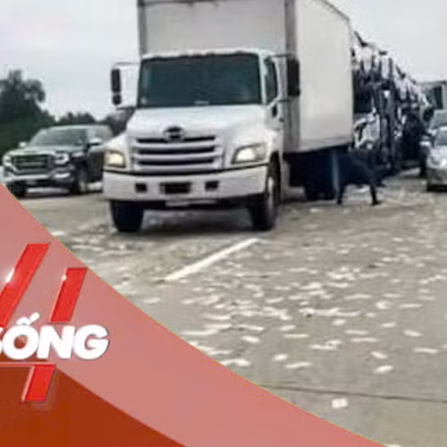 NHỊP SỐNG 24: Vụ 5,2 tỷ đồng tiền mặt rơi vãi trên cao tốc, cơ quan chức năng nói gì về việc thu hồi?